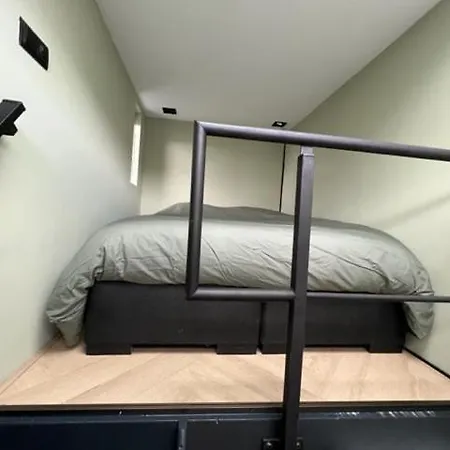 Apartment Stylish Private Tiny House 15 Min From Amsterdam