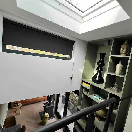 Stylish Private Tiny House 15 Min From Amsterdam Apartment