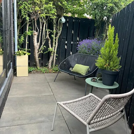Stylish Private Tiny House 15 Min From Amsterdam Apartment Hoevelaken