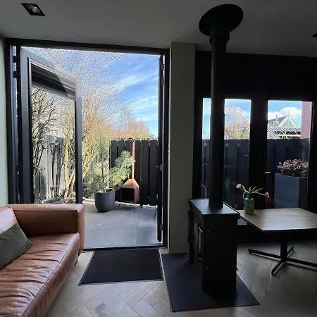 Stylish Private Tiny House 15 Min From Amsterdam *