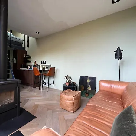 Stylish Private Tiny House 15 Min From Amsterdam