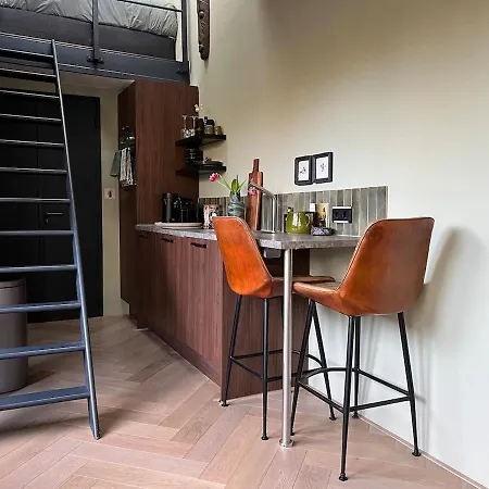 Stylish Private Tiny House 15 Min From Amsterdam Apartment Hoevelaken