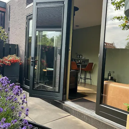 Stylish Private Tiny House 15 Min From Amsterdam